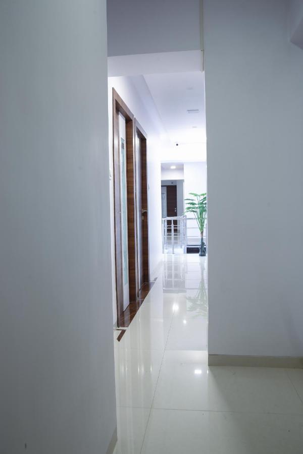 Hotel Apple Inn Navi Mumbai Exterior photo